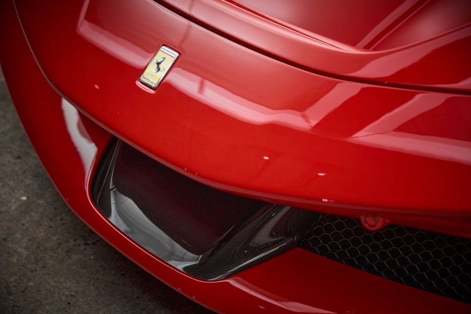 Ferrari SF90 Stradale 4,0 DCT 2d