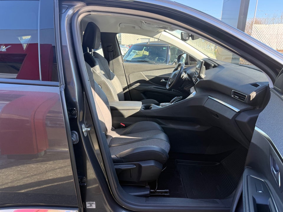 Peugeot 3008 1,6 Hybrid Allure Pack EAT8 5d