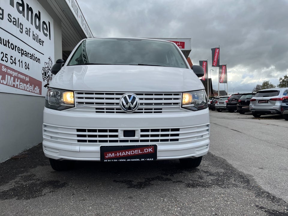 VW Transporter 2,0 TDi 150 Kassevogn DSG kort