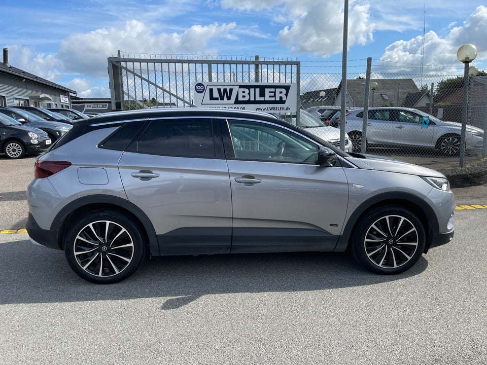 Opel Grandland X 1,6 Hybrid4 EuroLine aut. 5d