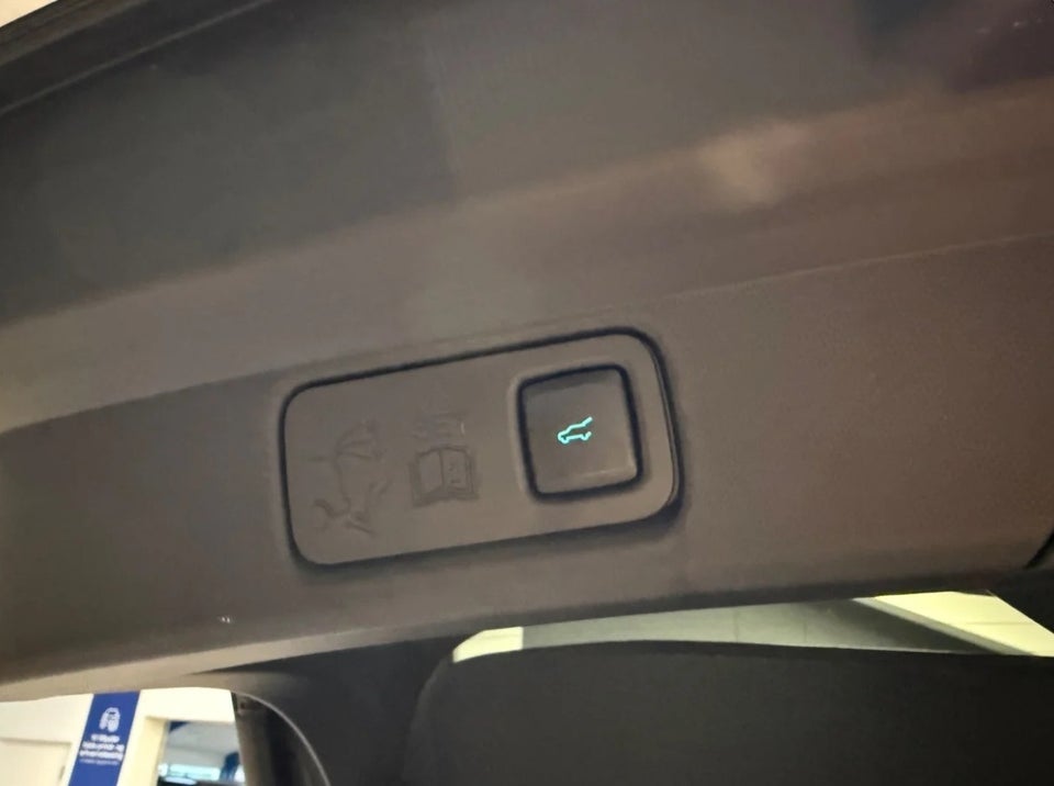 Ford Mustang Mach-E 88 Extended Range AWD 5d