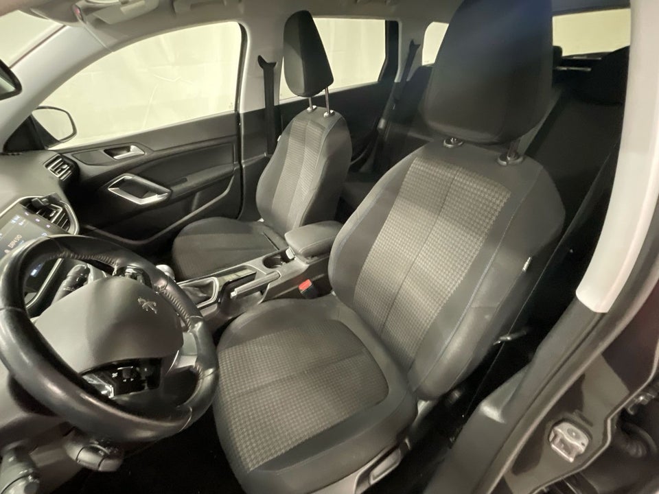 Peugeot 308 1,5 BlueHDi 130 Style SW 5d