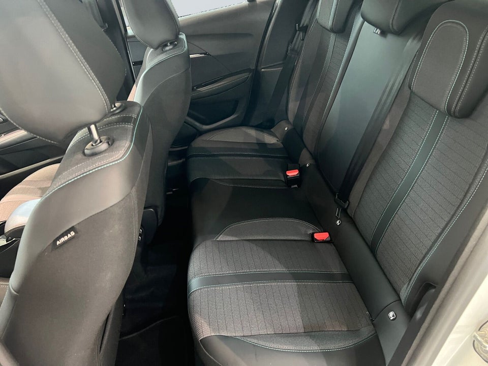 Peugeot e-208 50 Allure 5d