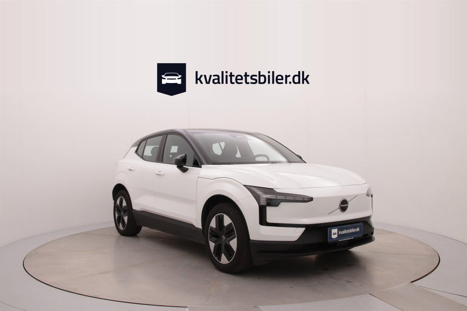 Volvo EX30 Standard Range Plus 5d