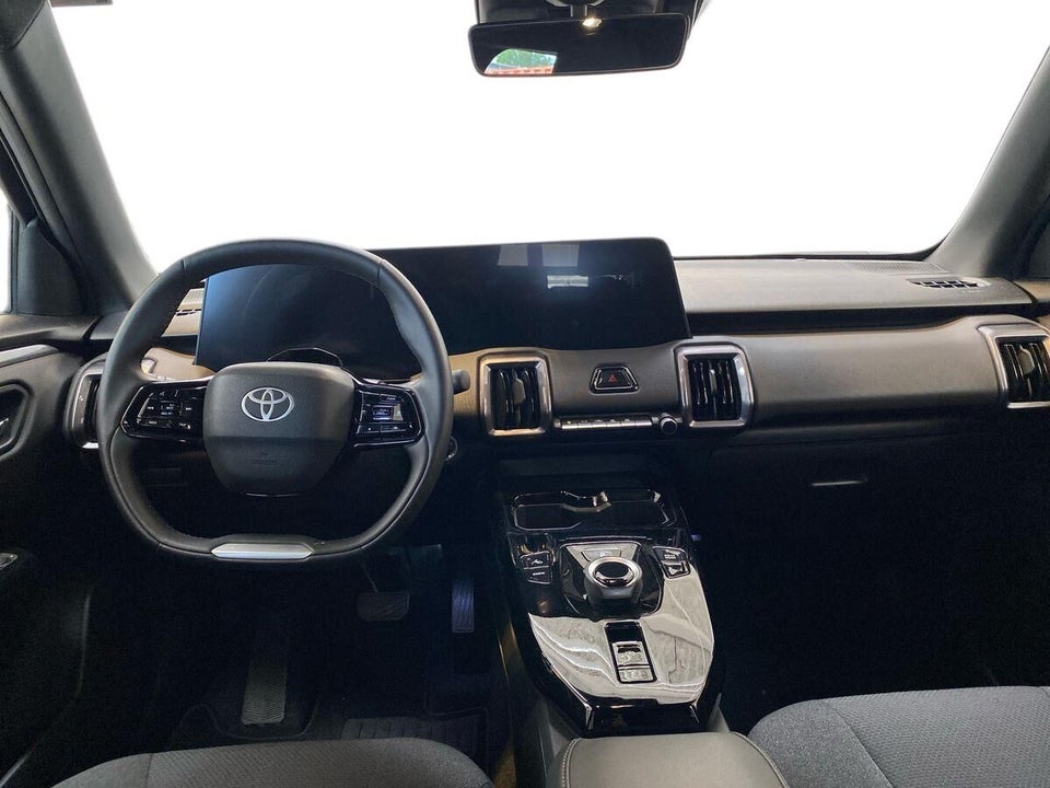 Toyota Urban Cruiser 61 Active 5d