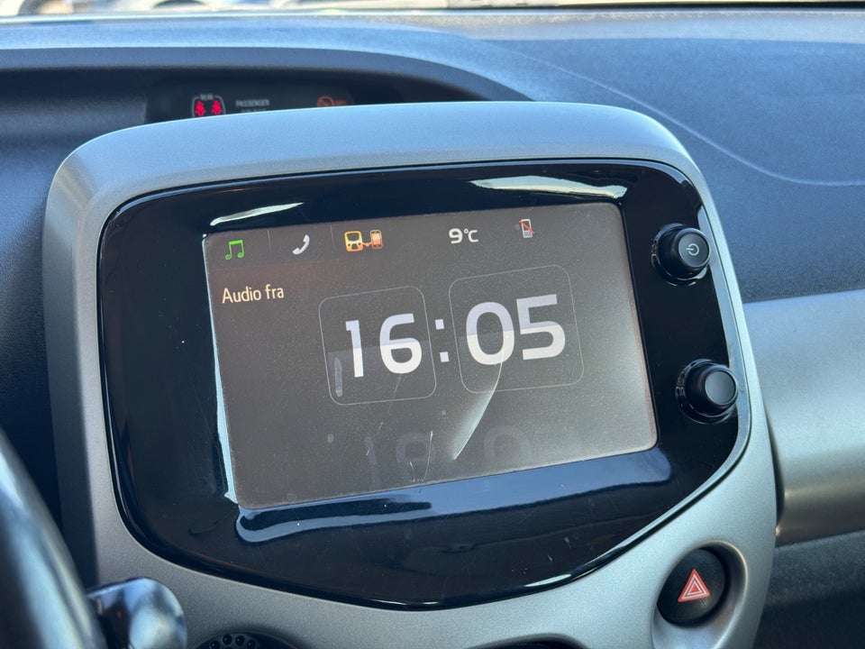 Toyota Aygo 1,0 VVT-i x-play 5d