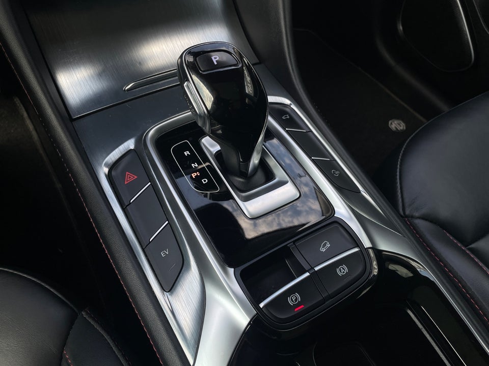 MG EHS 1,5 PHEV Luxury 5d