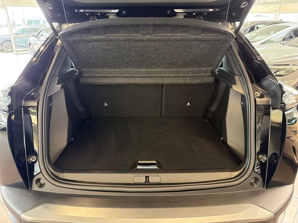 Peugeot e-2008 50 GT 5d