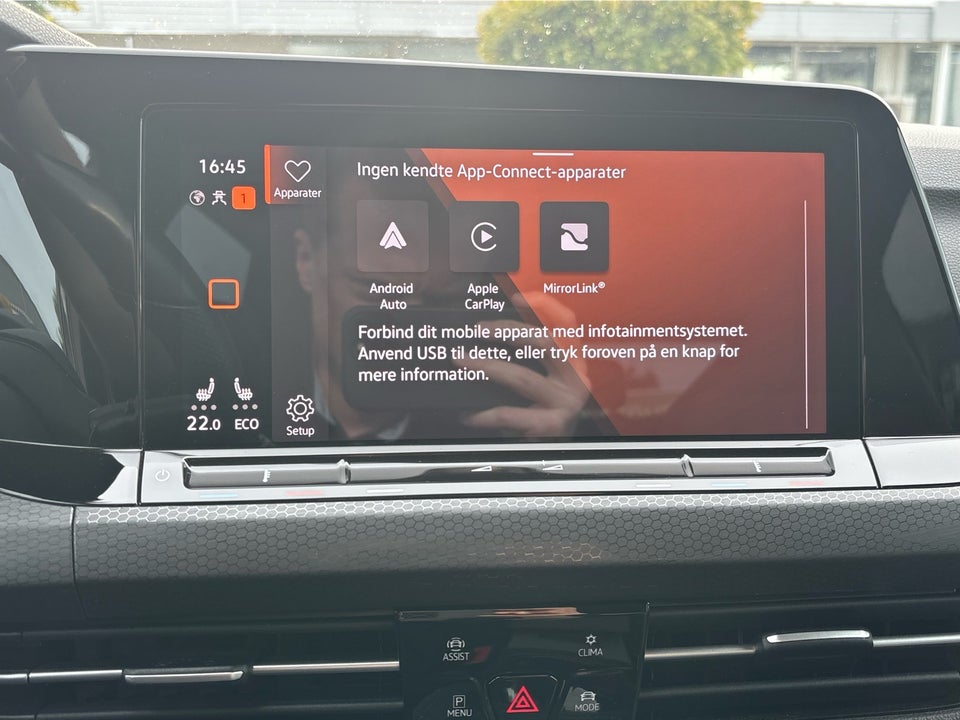 VW Golf VIII 1,4 GTE DSG 5d