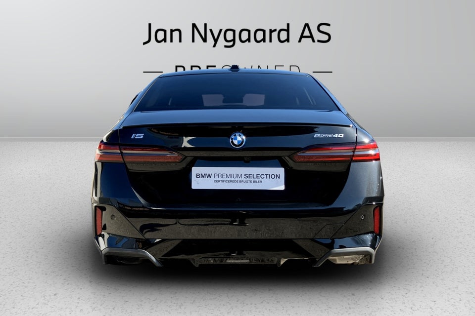 BMW i5 eDrive40 Fully Charged M-Sport 4d