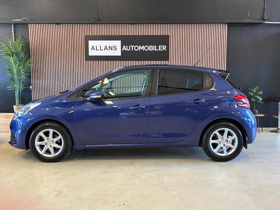 Peugeot 208 1,2 VTi 82 Allure Sky 5d