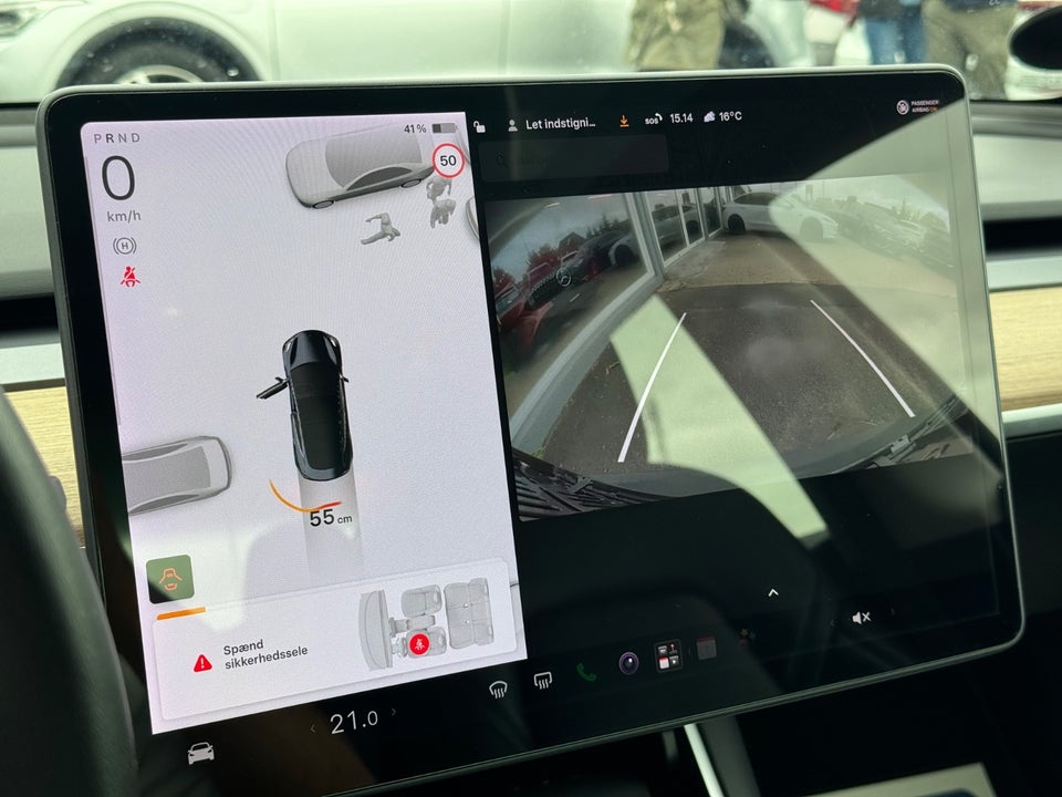 Tesla Model 3 Long Range AWD 4d