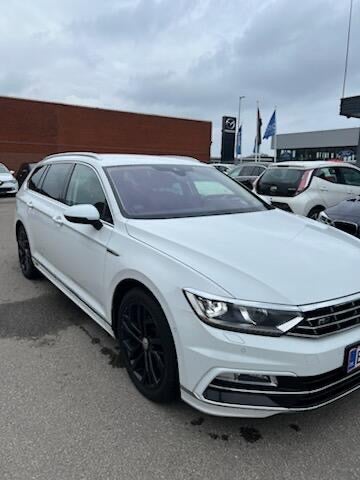 VW Passat 2,0 TDi 190 R-line Variant DSG 4Motion 5d