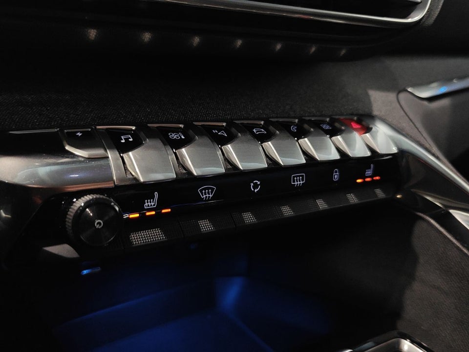 Peugeot 3008 1,6 Hybrid Allure Pack EAT8 5d