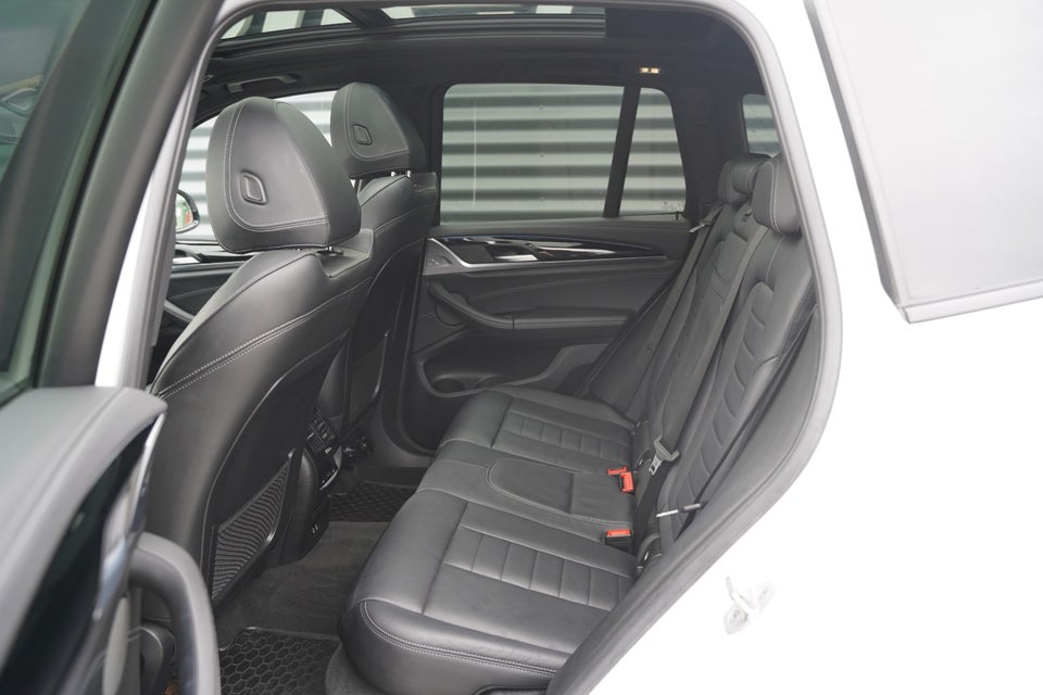 BMW iX3 Inspiring 5d