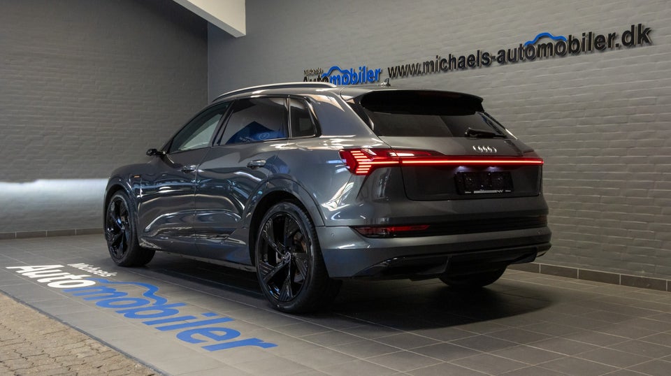 Audi e-tron 55 S-line quattro 5d