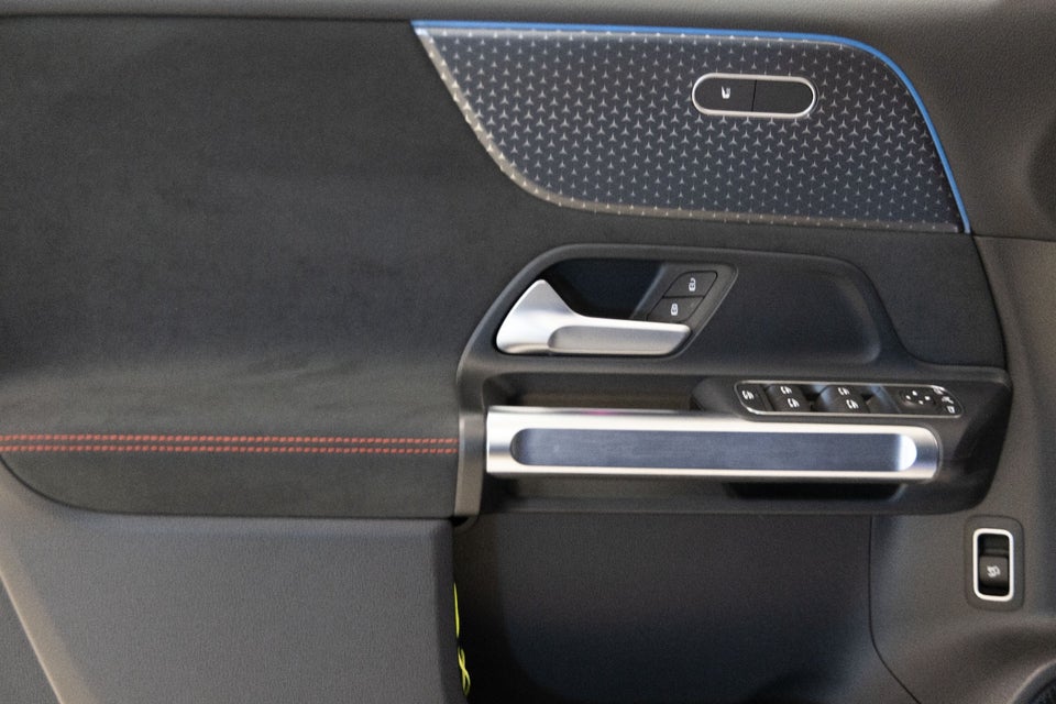 Mercedes EQB250+ AMG Advance Plus 7prs 5d