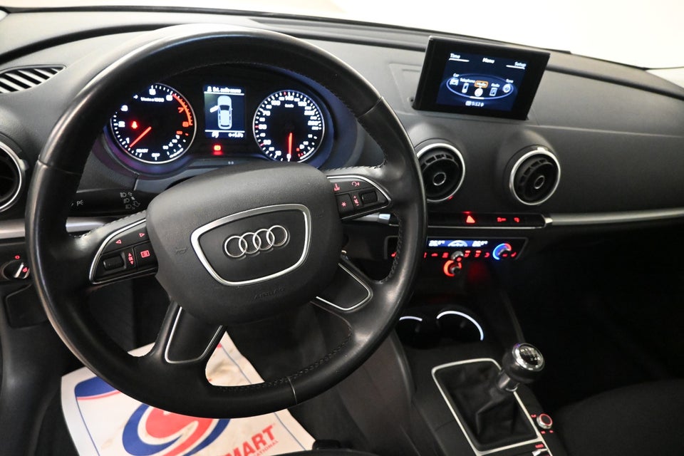Audi A3 1,4 TFSi 150 Attraction Sportback 5d