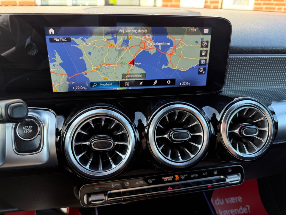 Mercedes EQB300 4Matic 5d
