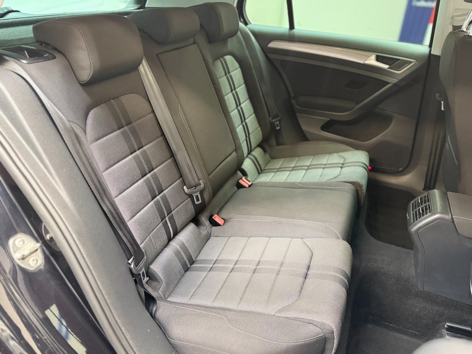 VW Golf VII 1,6 TDi 110 Edition 40 BM 5d