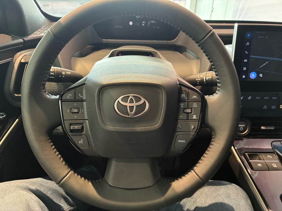 Toyota bZ4X Executive Premium 5d