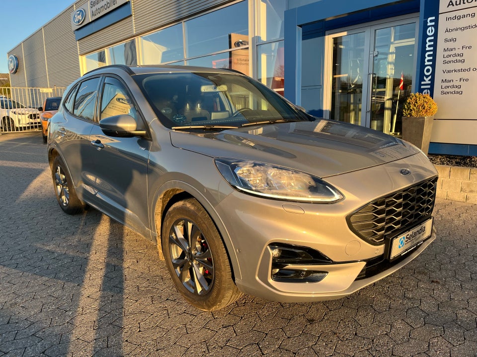 Ford Kuga 2,5 PHEV ST-Line X CVT 5d