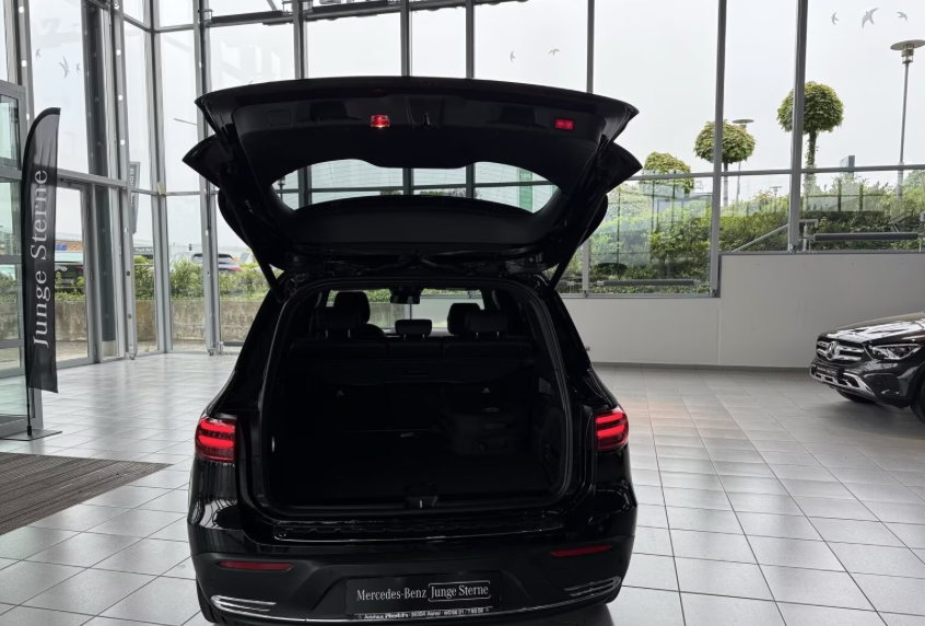 Mercedes EQB250+ Progressive Advance 5d