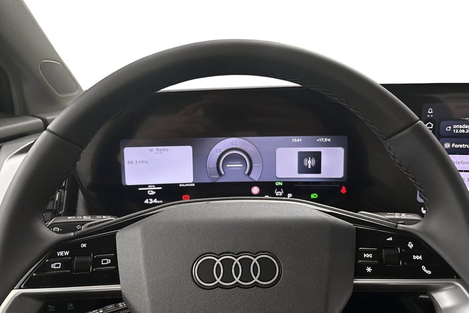 Audi Q4 e-tron performance 5d
