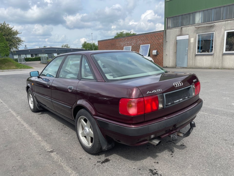 Audi 80 2,0 E 4d