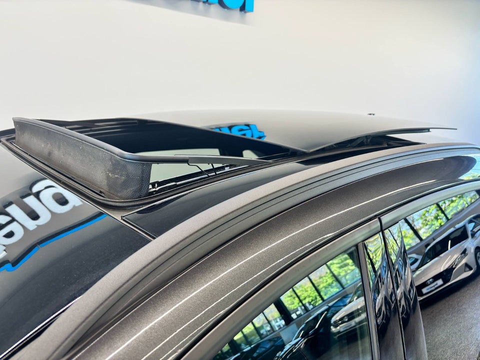 Ford Kuga 2,5 PHEV ST-Line X CVT 5d