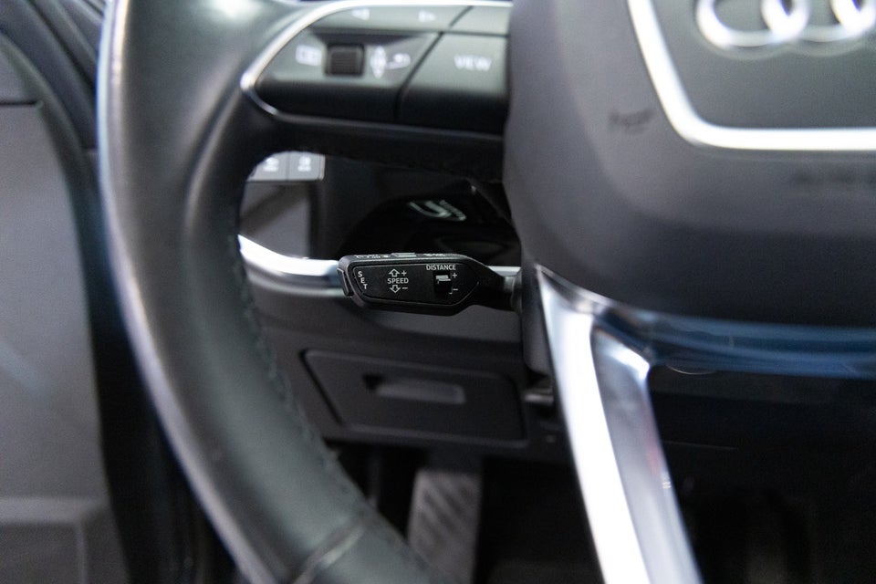 Audi Q3 45 TFSi e Attitude plus Sportback S-tr. 5d
