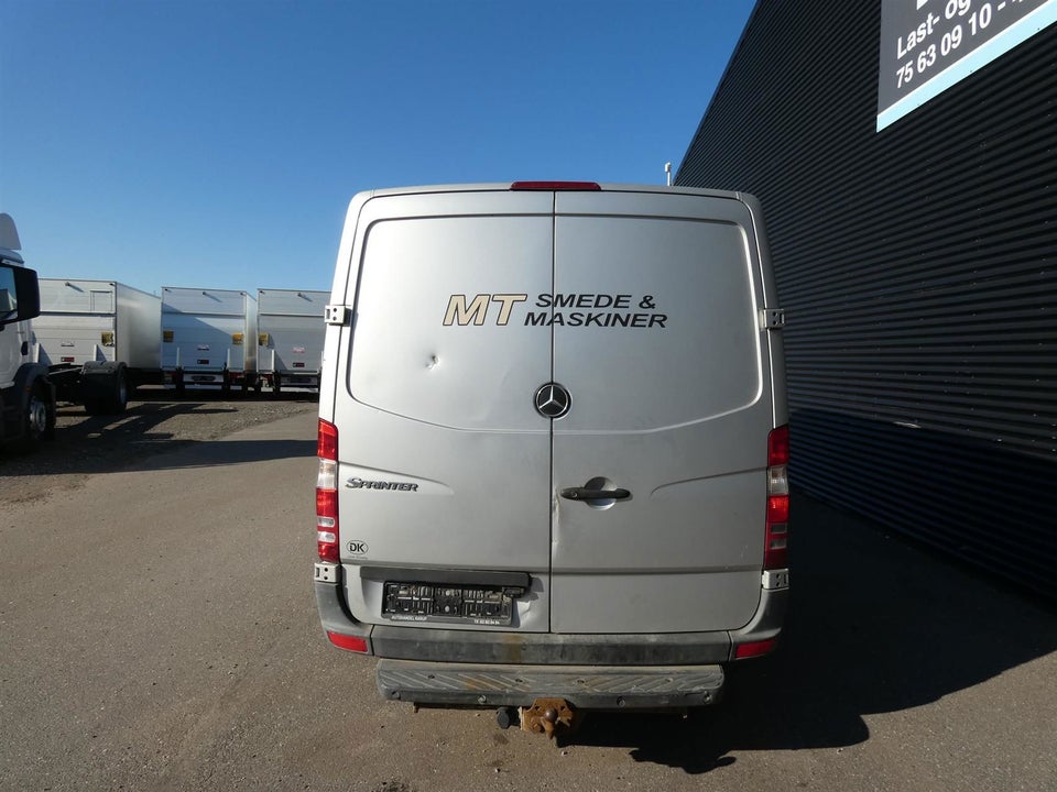 Mercedes Sprinter 316 2,2 CDi R2 Kassevogn aut. 6d