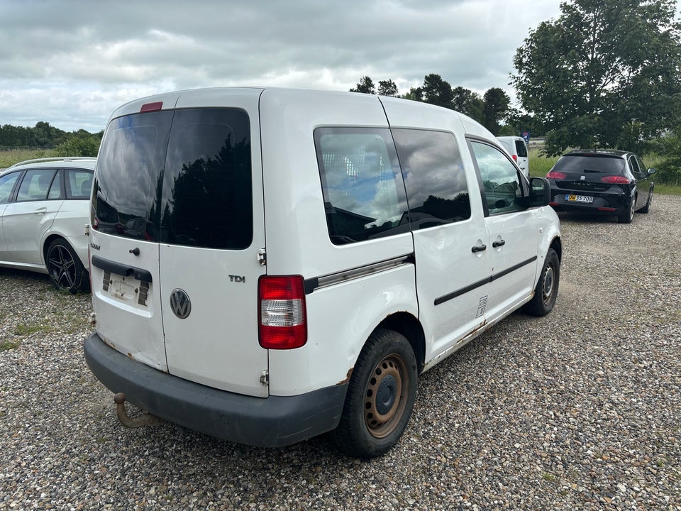 VW Caddy 1,9 TDi Life 4d