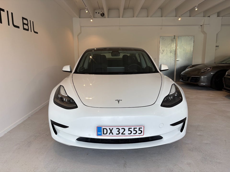 Tesla Model 3 RWD 4d