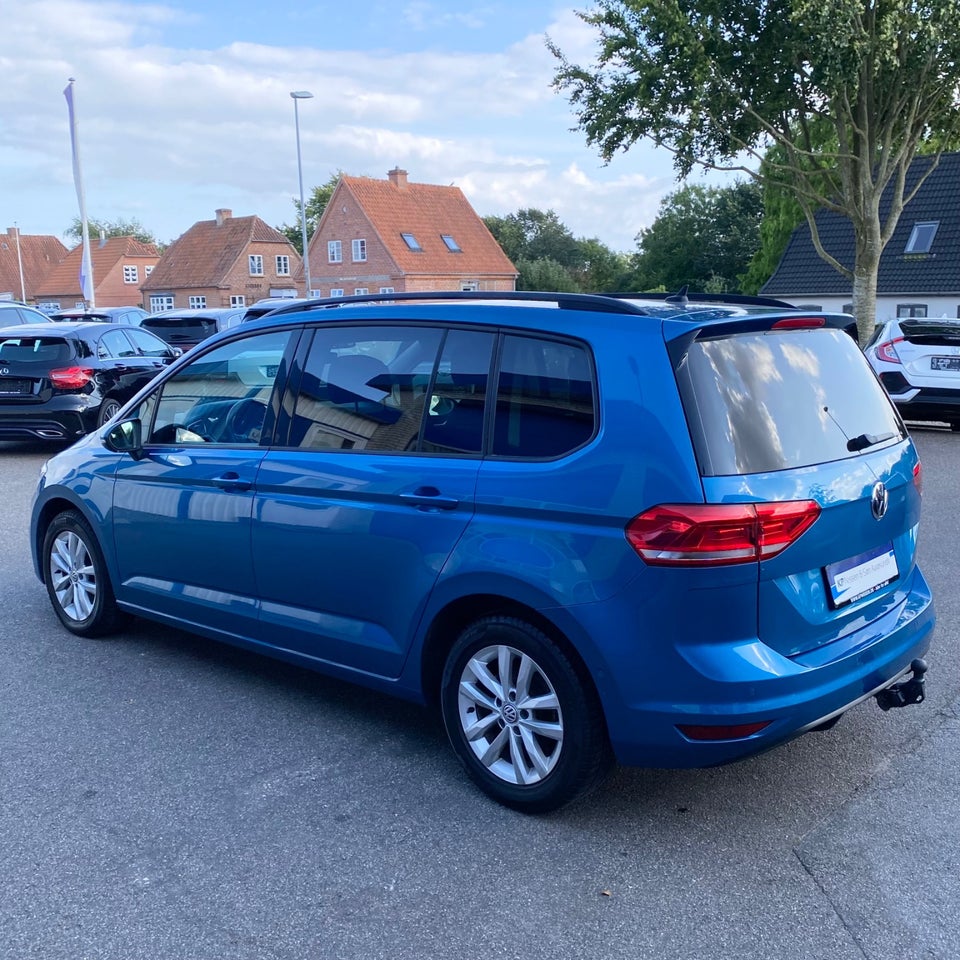 VW Touran 1,6 TDi 110 Comfortline DSG 5d