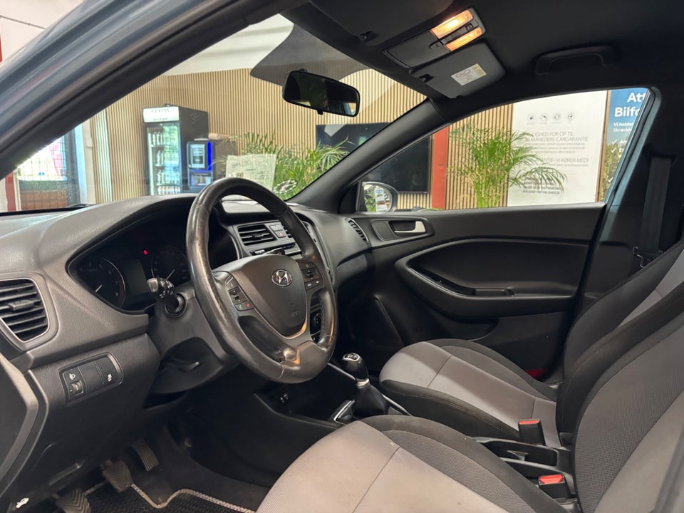 Hyundai i20 1,25 Fresh 5d