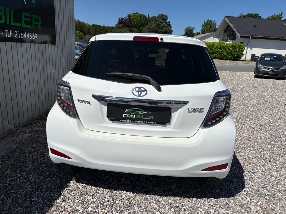 Toyota Yaris 1,0 VVT-i T2 Touch 5d
