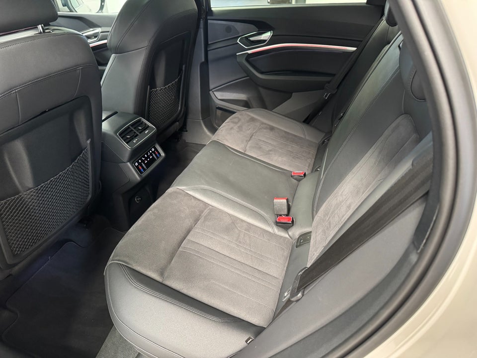 Audi e-tron 55 S-line quattro 5d