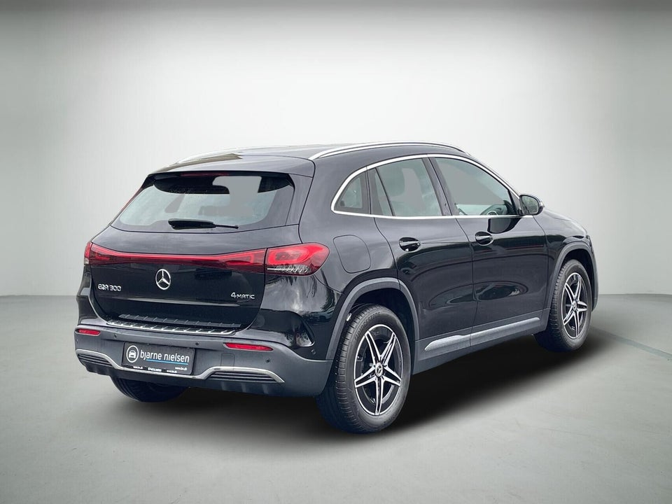Mercedes EQA300 AMG Line 4Matic 5d
