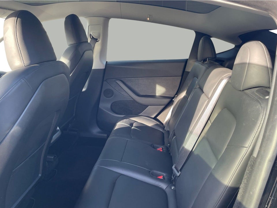 Tesla Model Y Long Range AWD 5d