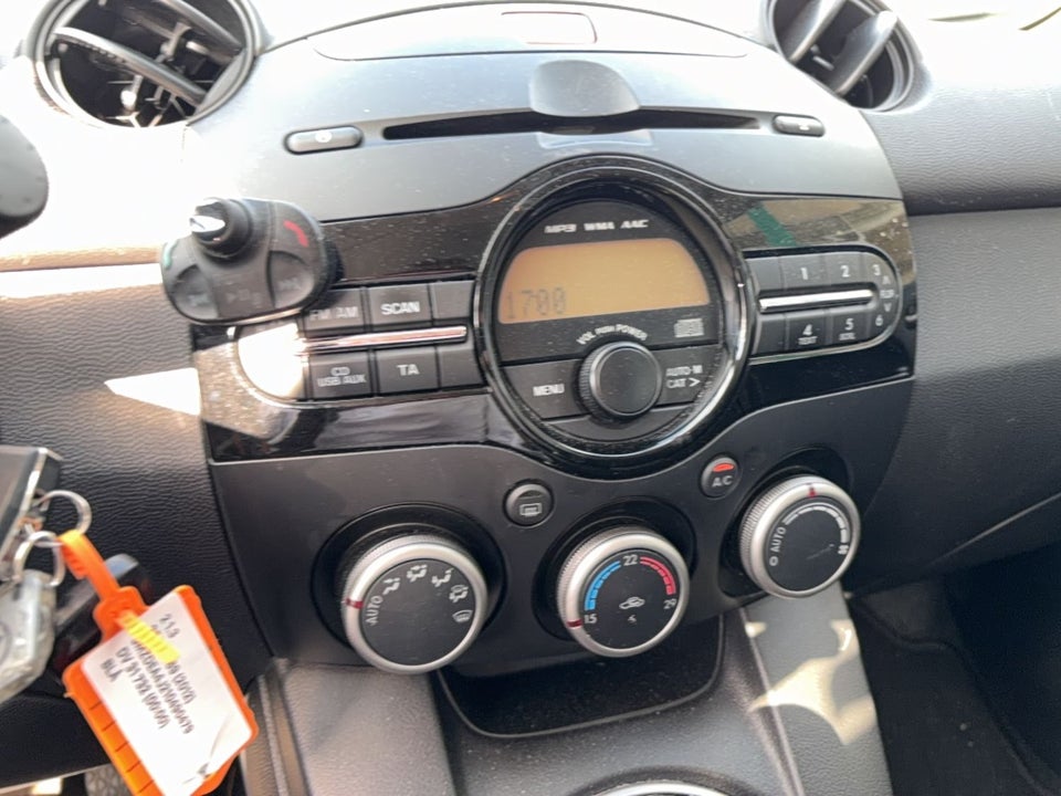 Mazda 2 1,3 Takara Edition 5d