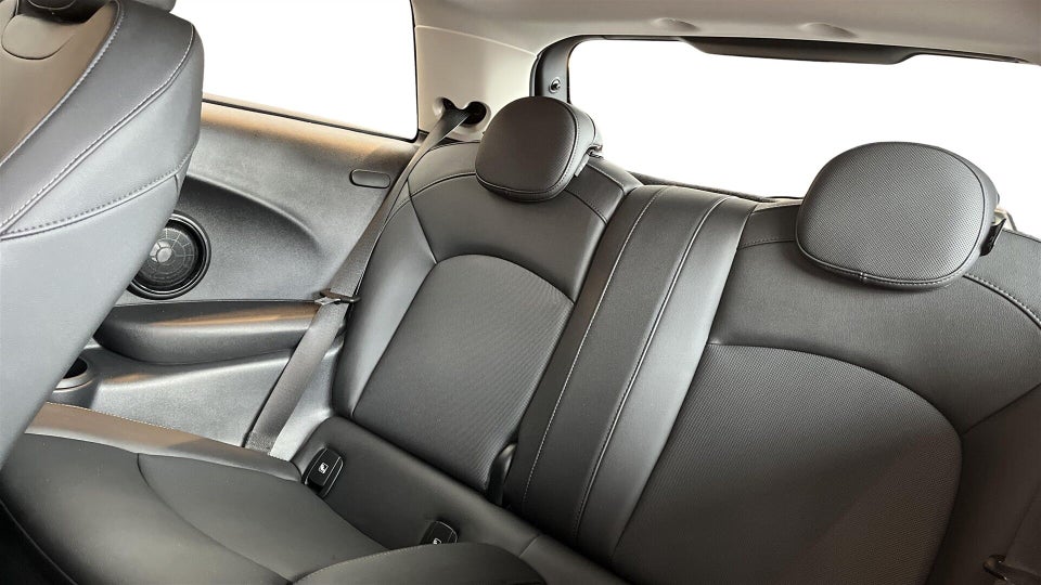 MINI Cooper SE Edition Premium Plus 3d