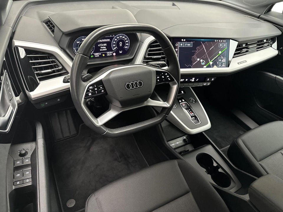 Audi Q4 e-tron 45 Progress 5d