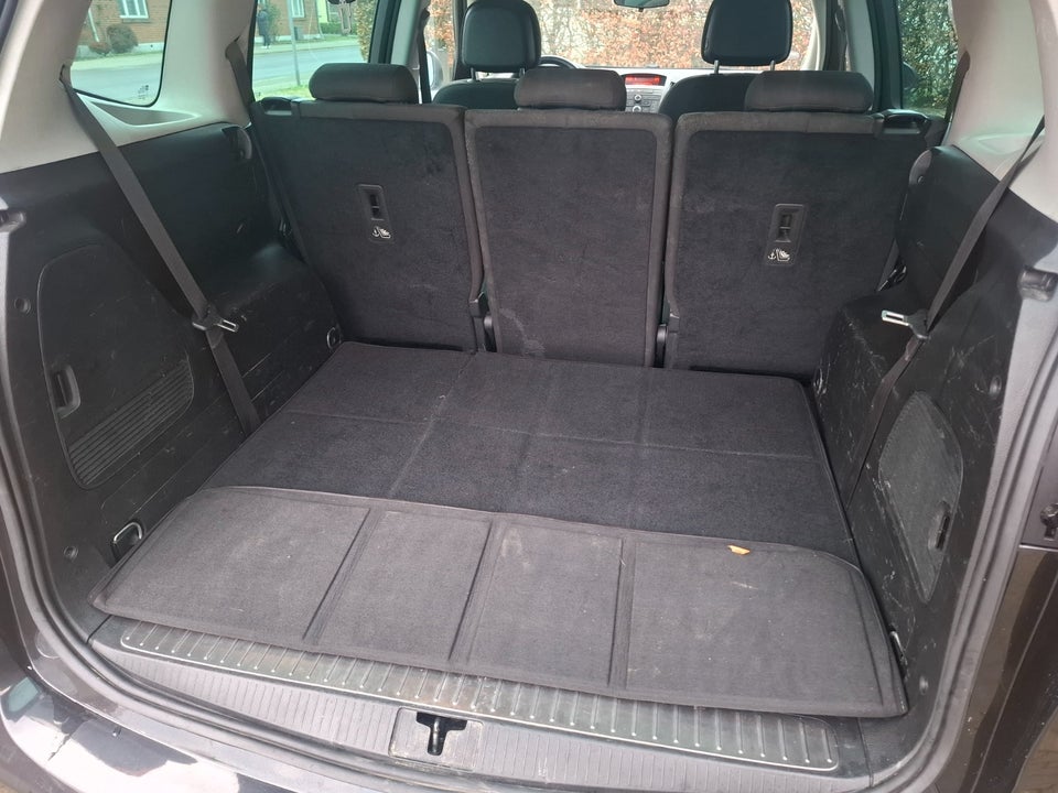 Opel Zafira Tourer 2,0 CDTi 130 Enjoy 7prs 5d