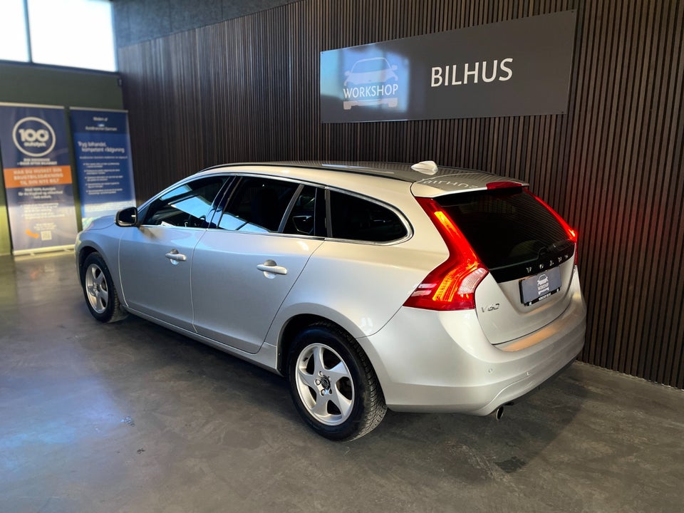 Volvo V60 2,0 D3 150 Kinetic aut. 5d