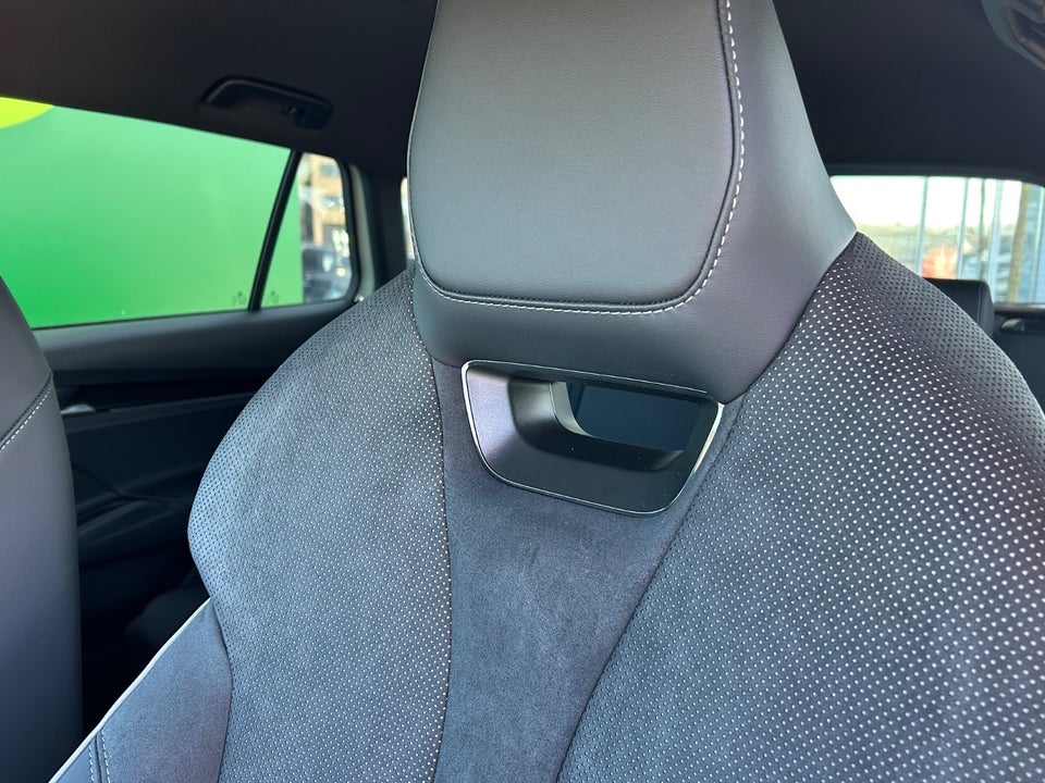 Skoda Elroq 60 iV Sportline 5d
