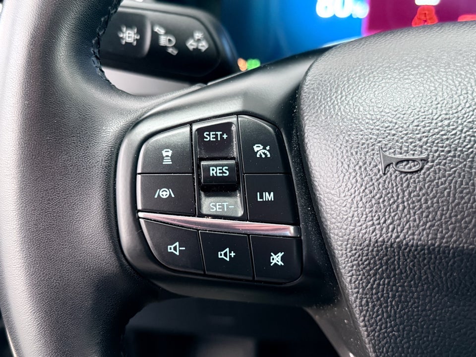 Ford Kuga 2,5 PHEV Titanium CVT 5d