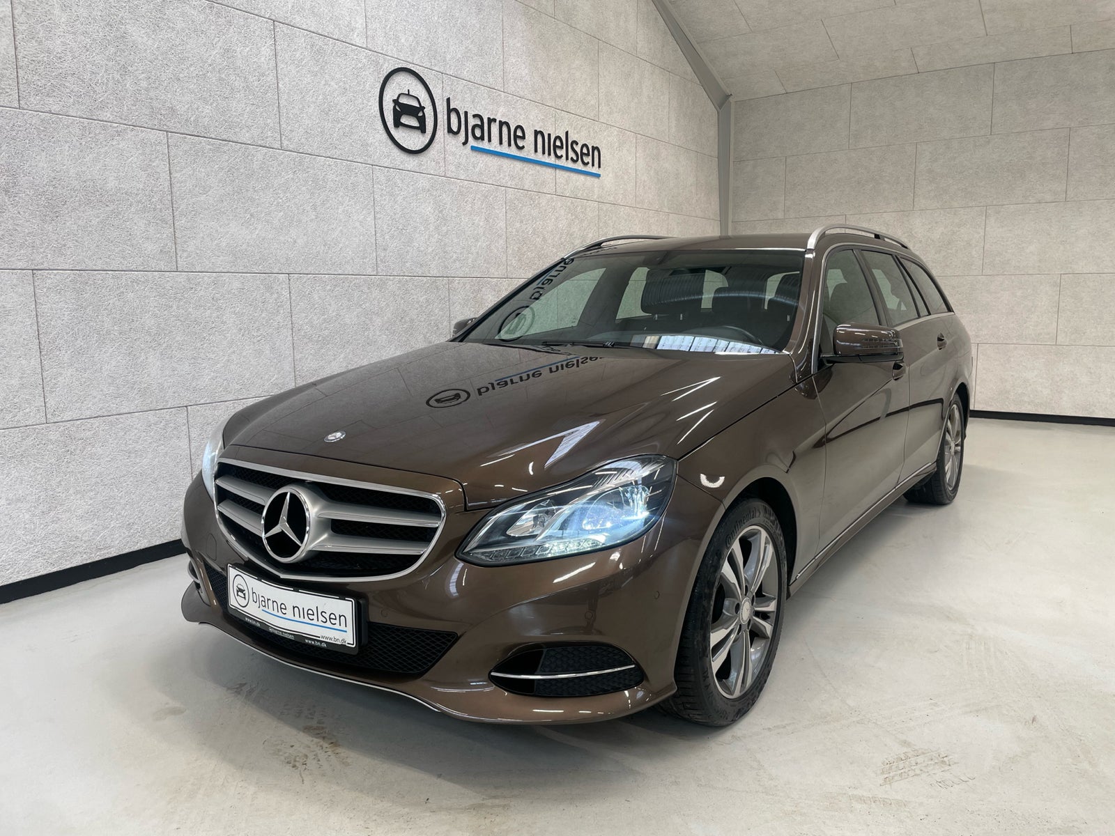 Mercedes E220 2,2 CDi Avantgarde stc. aut. 5d