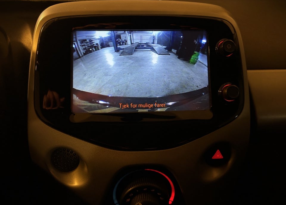 Toyota Aygo 1,0 VVT-i x-touch 5d