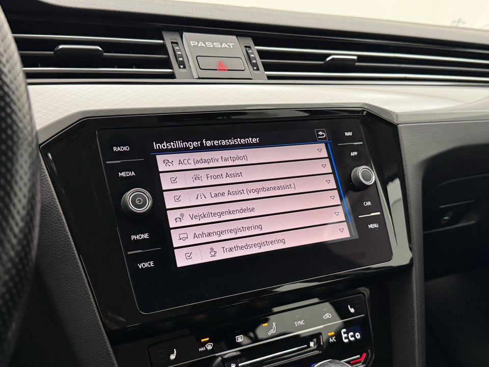 VW Passat 1,4 GTE High Variant DSG 5d